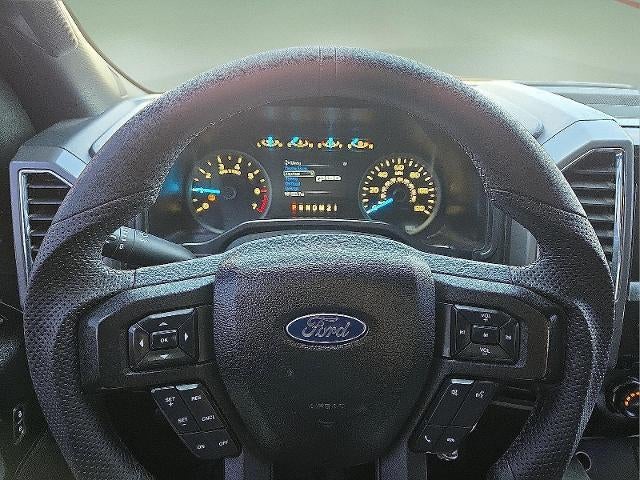 2016 Ford F-150 — interior view