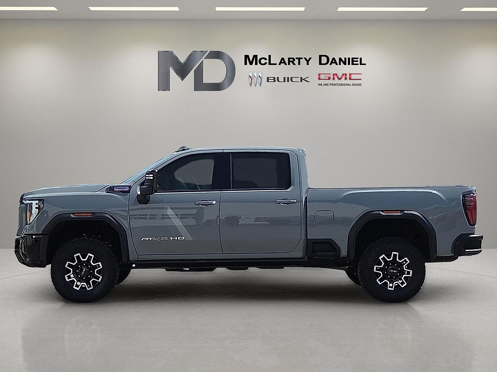 2025 GMC Sierra 2500 HD — side profile view