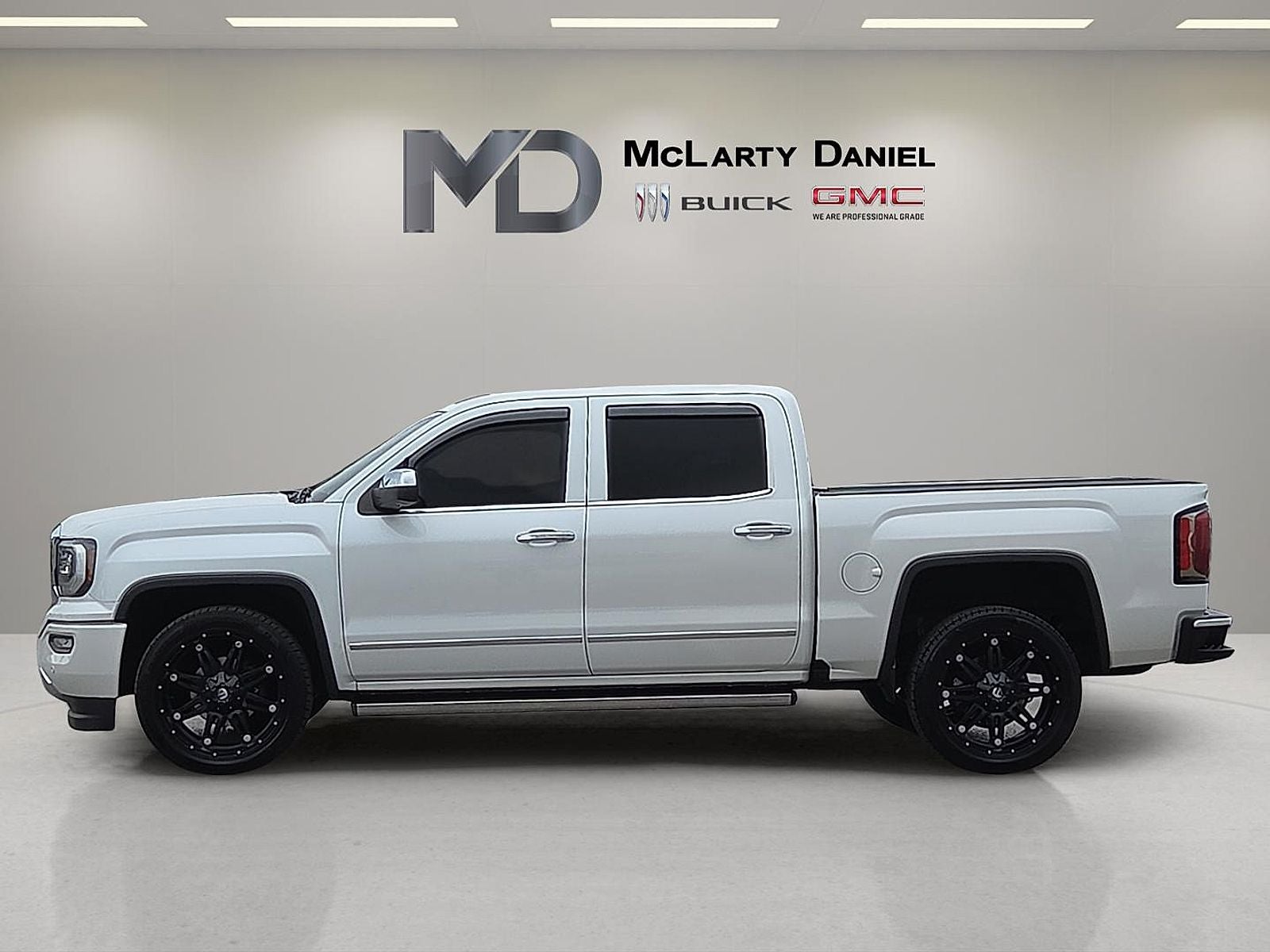 2018 GMC Sierra 1500 — side profile view