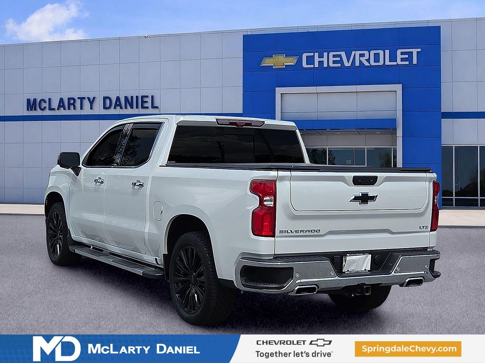 2024 Chevrolet Silverado 1500 — interior view