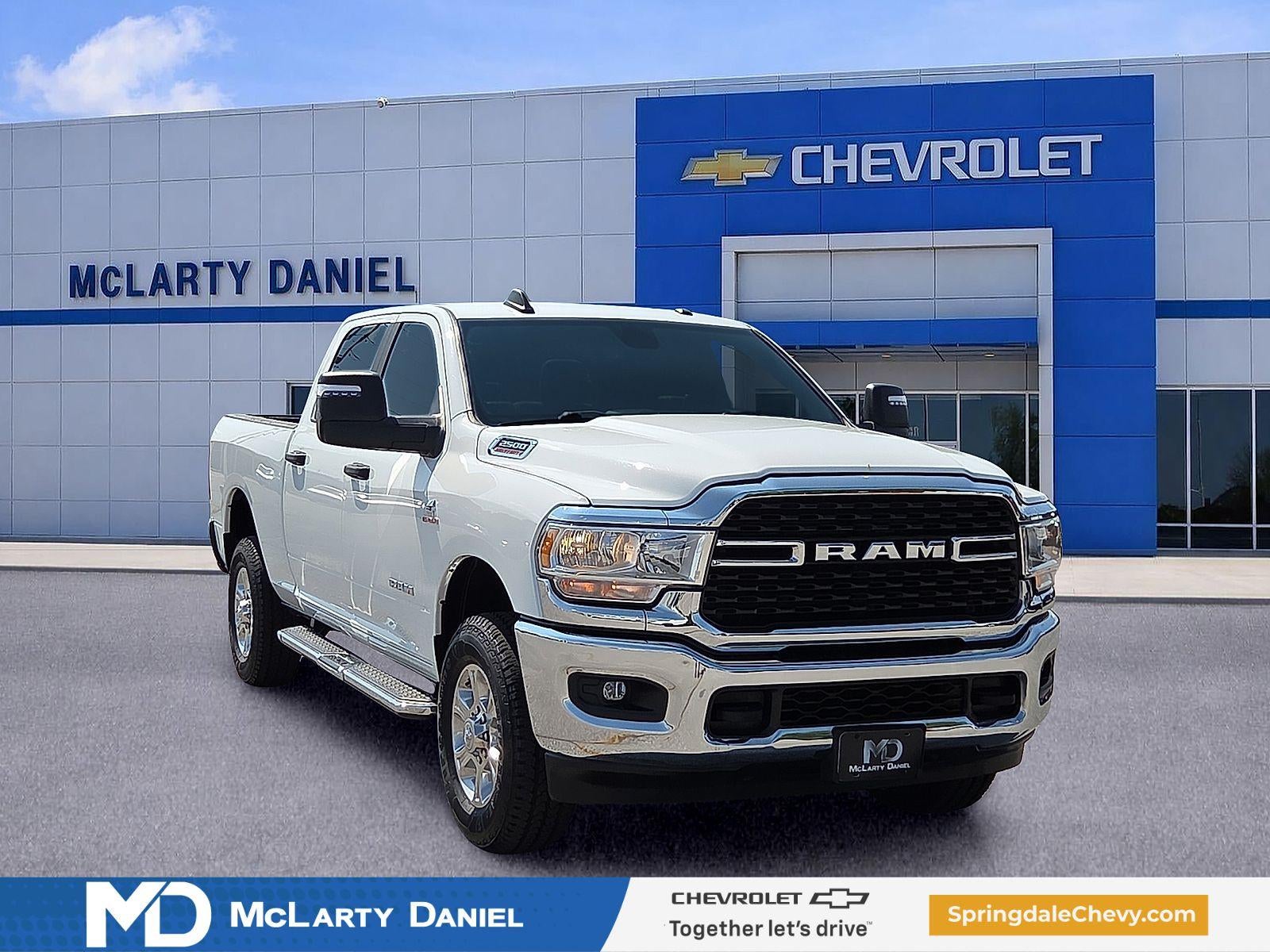 2024 RAM 2500 Big Horn Crew Cab 4x4 6'4" Box in White — front three-quarter view