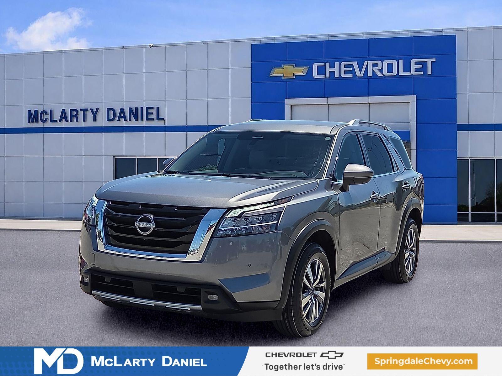 2024 Nissan Pathfinder — side profile view