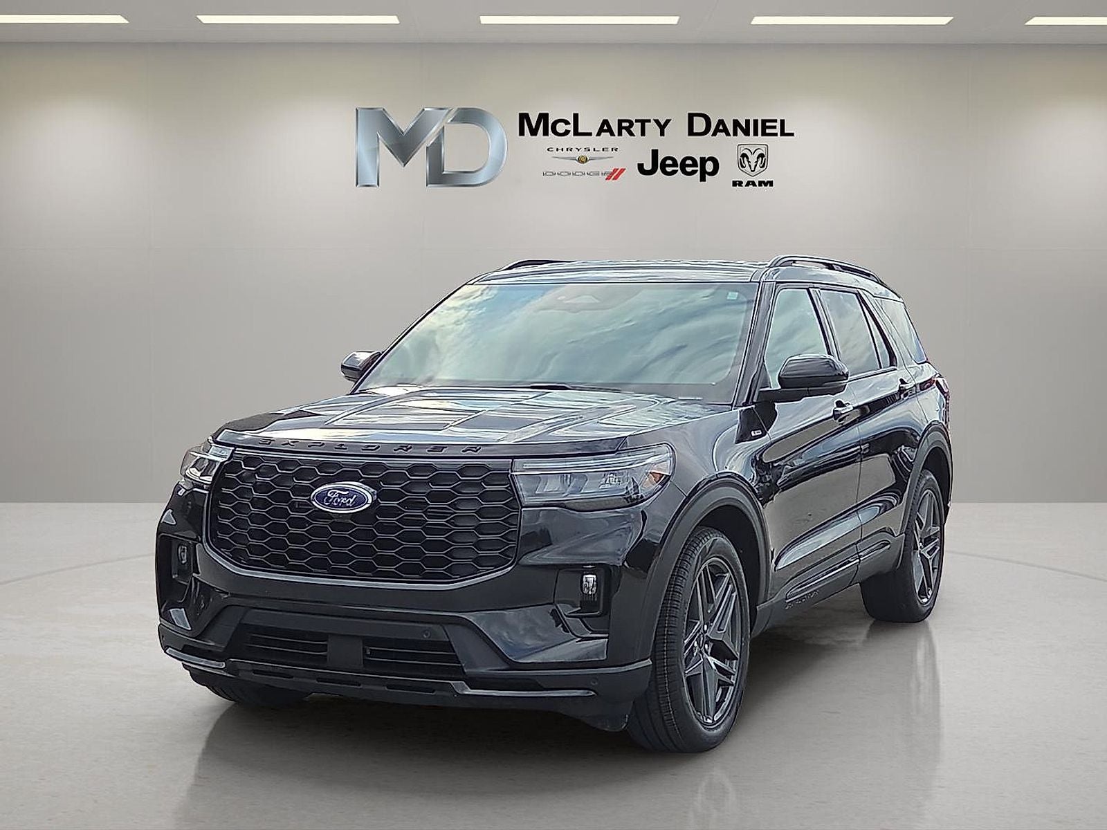 2025 Ford Explorer — side profile view
