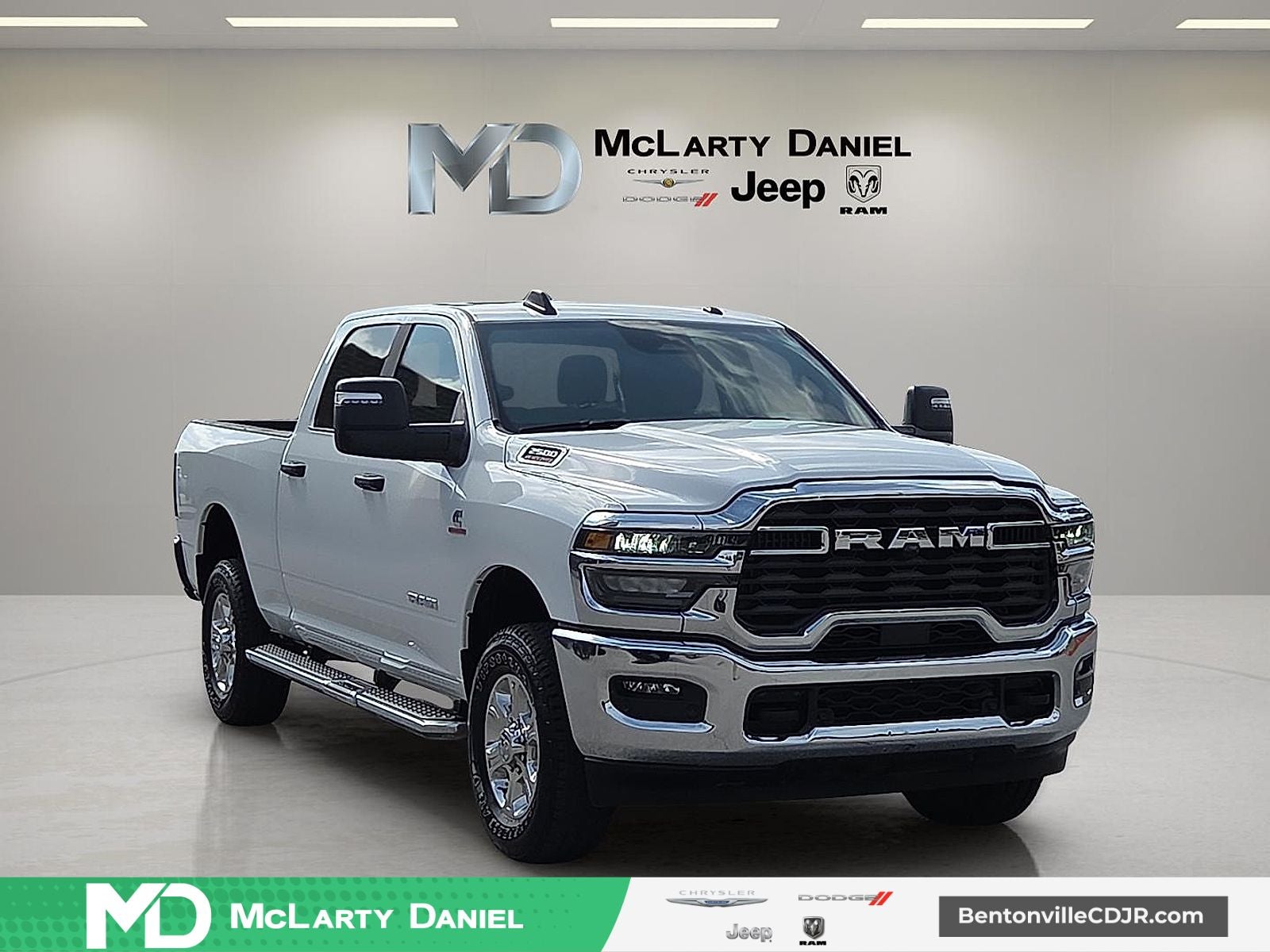 2025 RAM 2500 Big Horn Crew Cab 4x4 6'4' Box in Bright White Clearcoat — front three-quarter view