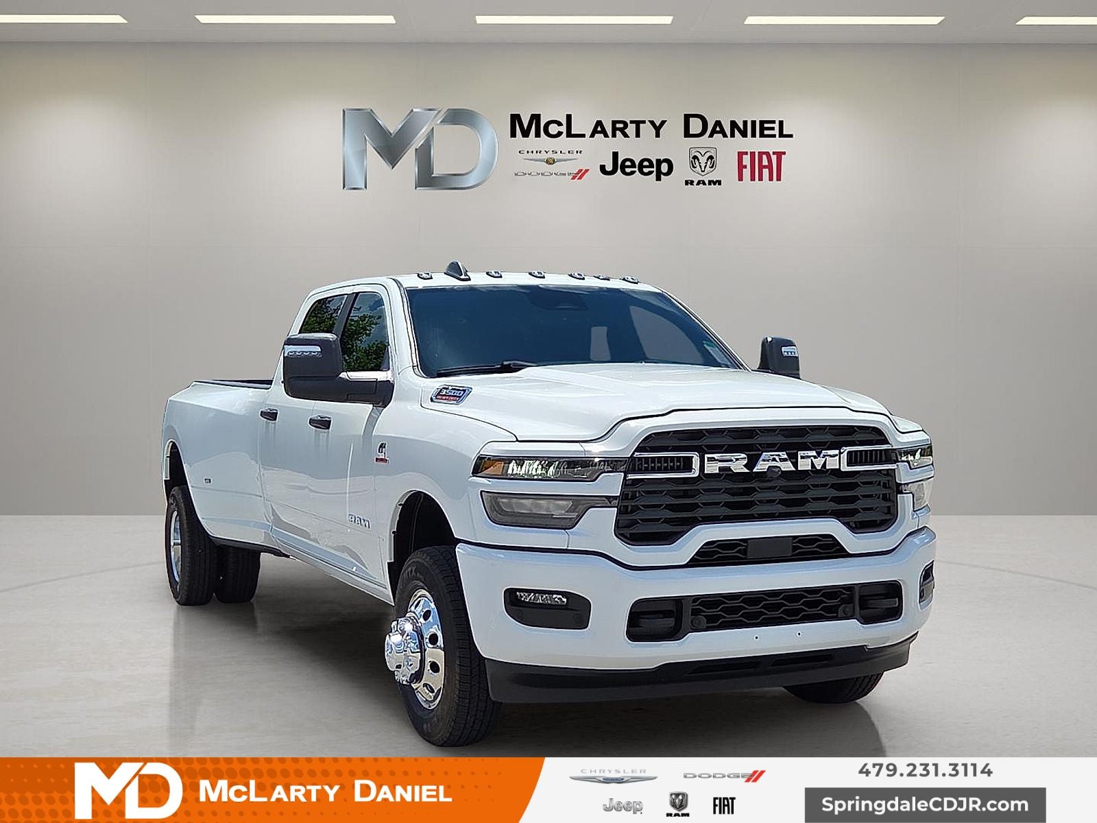 2026 RAM Ram 3500 RAM 3500 BIG HORN CREW CAB 4X4 8' BOX in Bright White Clear-Coat Exterior Paint — front three-quarter view