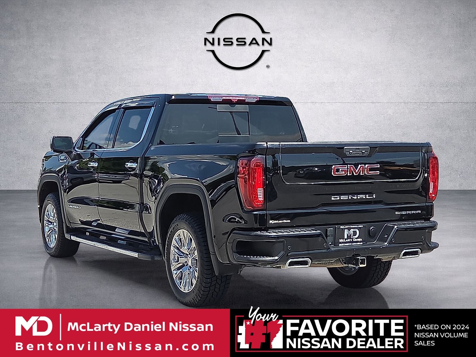 2023 GMC Sierra 1500 — interior view